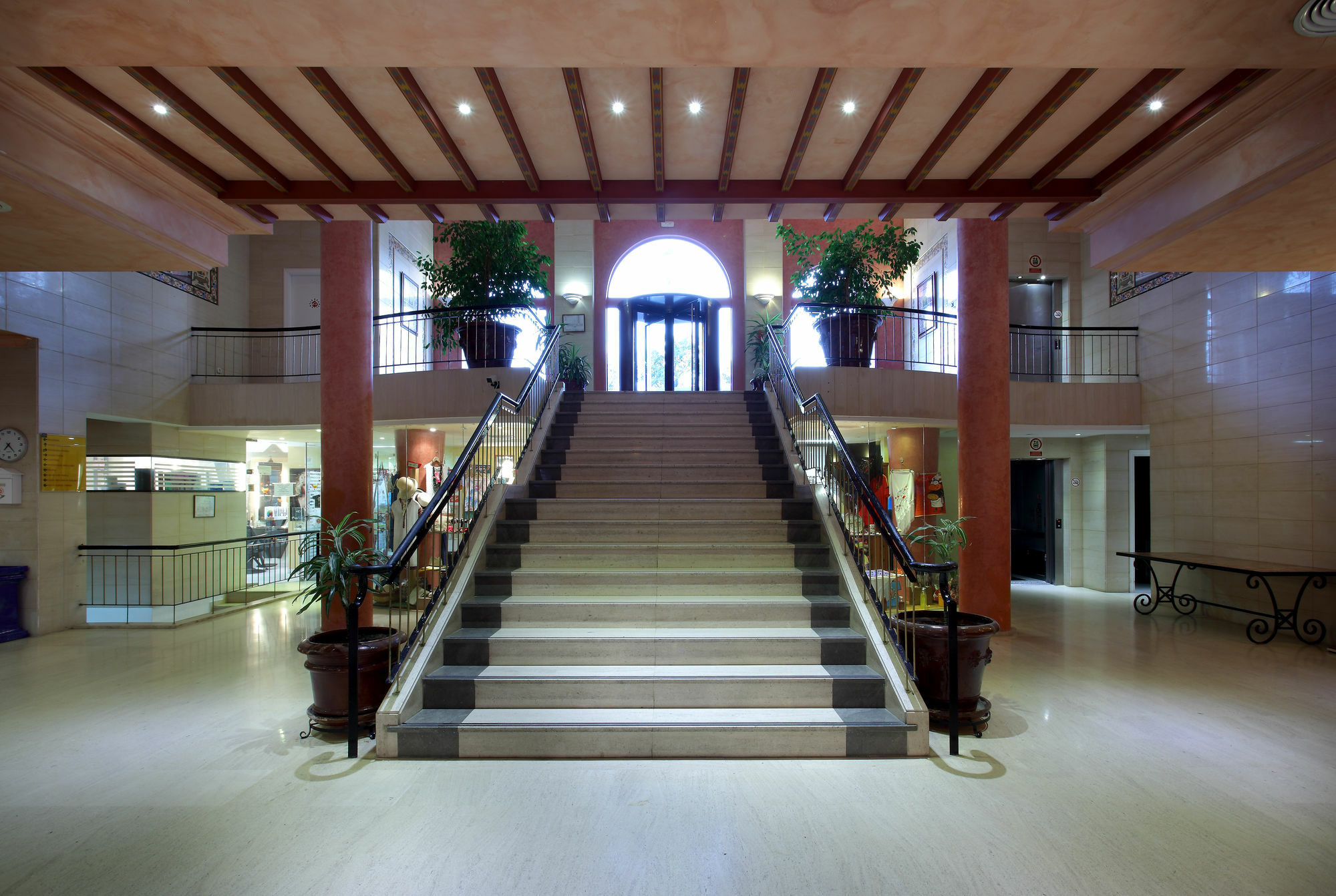 Exe Gran Hotel Solucar Sanlúcar la Mayor Kültér fotó